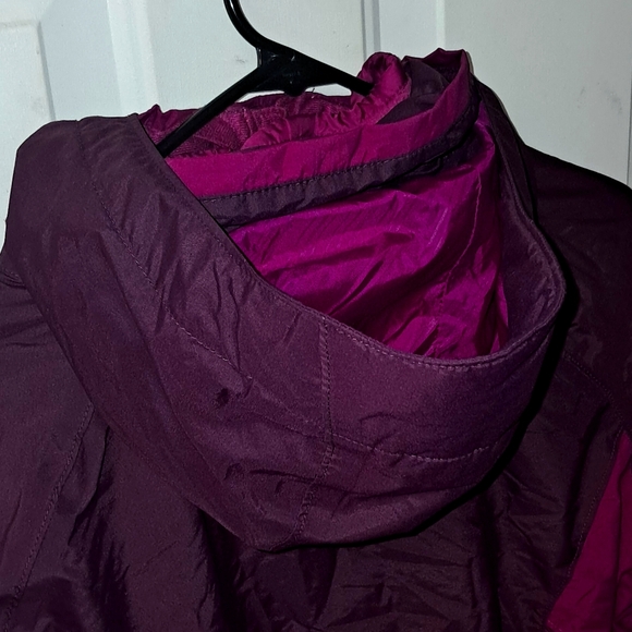 Columbia Omni-Tech 3-N-1 Woman's Large Full Zip Hooded Jacket. Purple - Picture 3 of 16